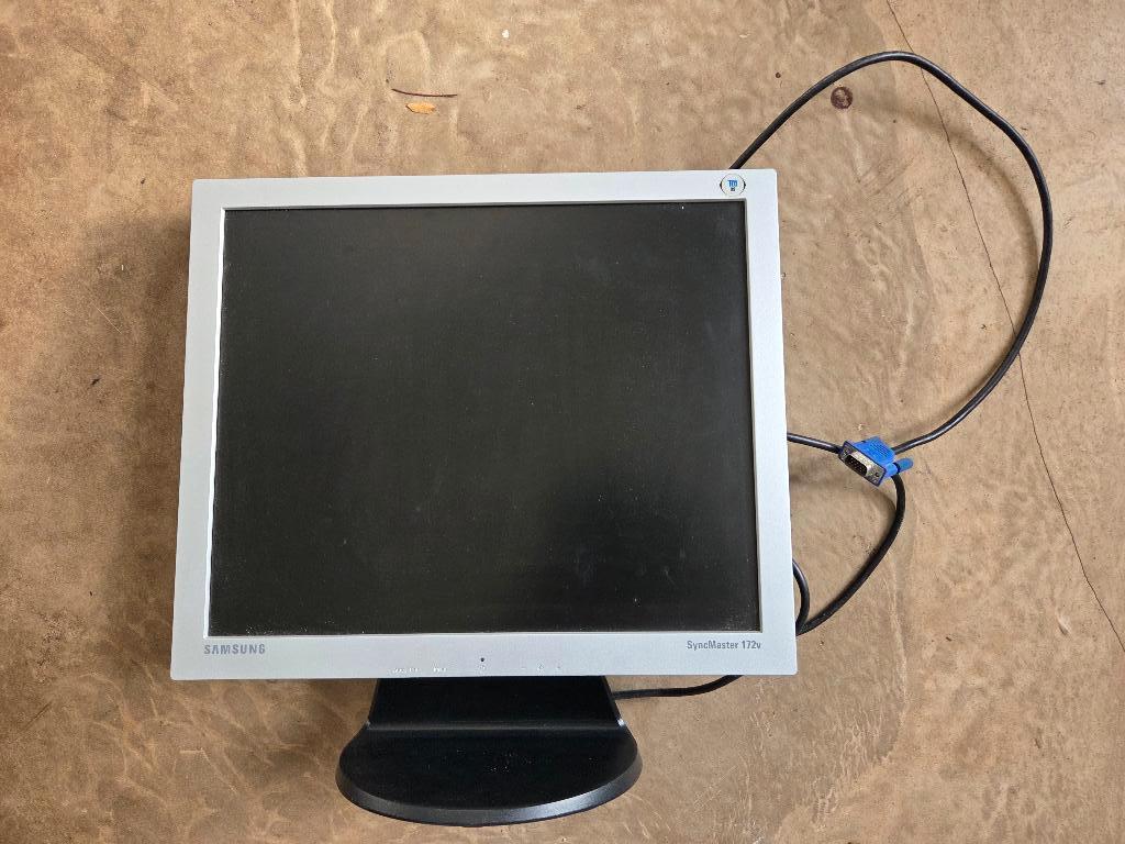 Beeldscherm 34 x 27 cm Samsung 172 V, IPS, 17 inch, Ophalen of Verzenden, Zo goed als nieuw