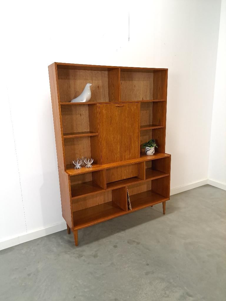 Deens hoge teak vakkenkast met bar vintage kast, Gebruikt, 100 tot 150 cm, Vintage, Ophalen of Verzenden