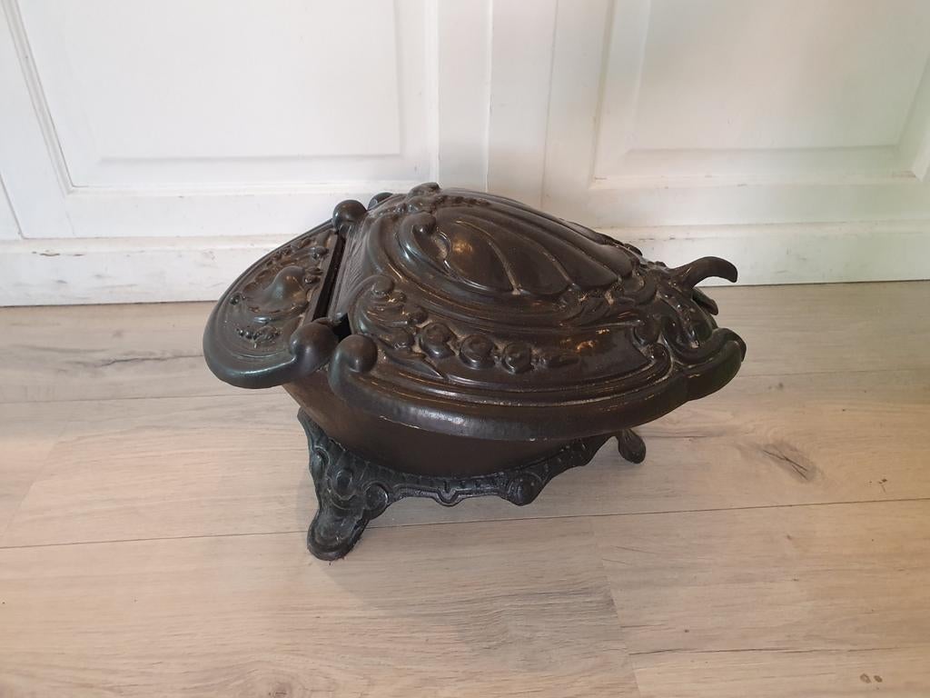 Gietijzeren kolenpot, Antiek en Kunst, Ophalen of Verzenden