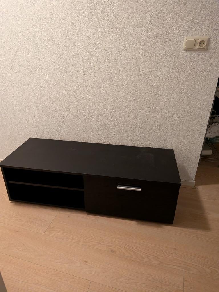 Zwarte TV-meubel - gratis af te halen, Huis en Inrichting, Ophalen, Gebruikt, 100 tot 150 cm, Minder dan 100 cm