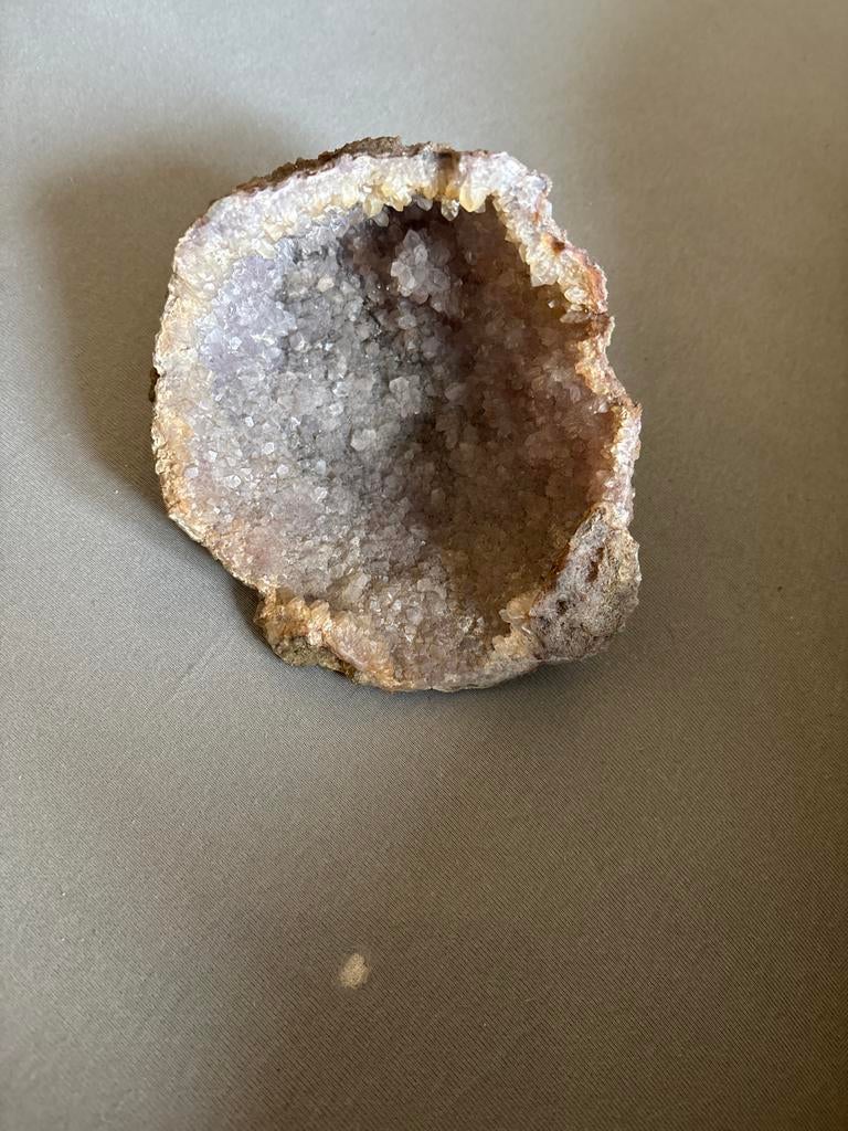 Amethist geode, Sieraden, Tassen en Uiterlijk, Edelstenen, Ophalen, Gebruikt