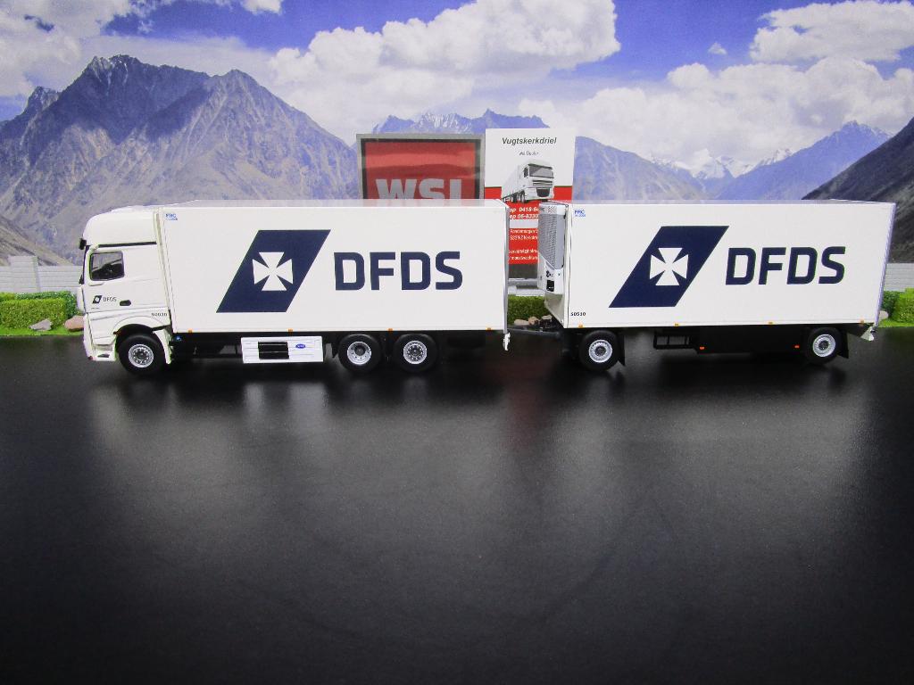 Wsi 01-4547 Mercedes-Benz Actros MP5 Giga Space , DFDS, Ophalen, Nieuw, Bus of Vrachtwagen, Wsi