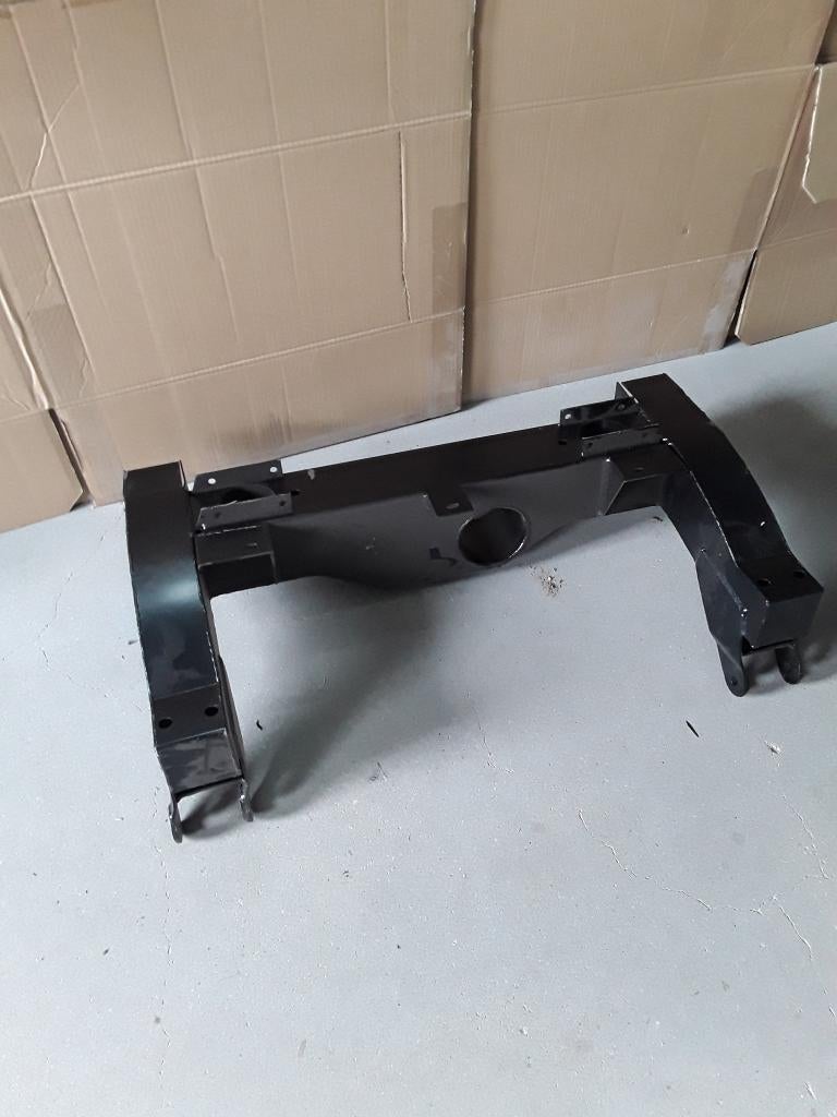 Chassis voorste deel. LabdRover series 2 en 3, Land Rover, Nieuw, Ophalen of Verzenden, Motorkap