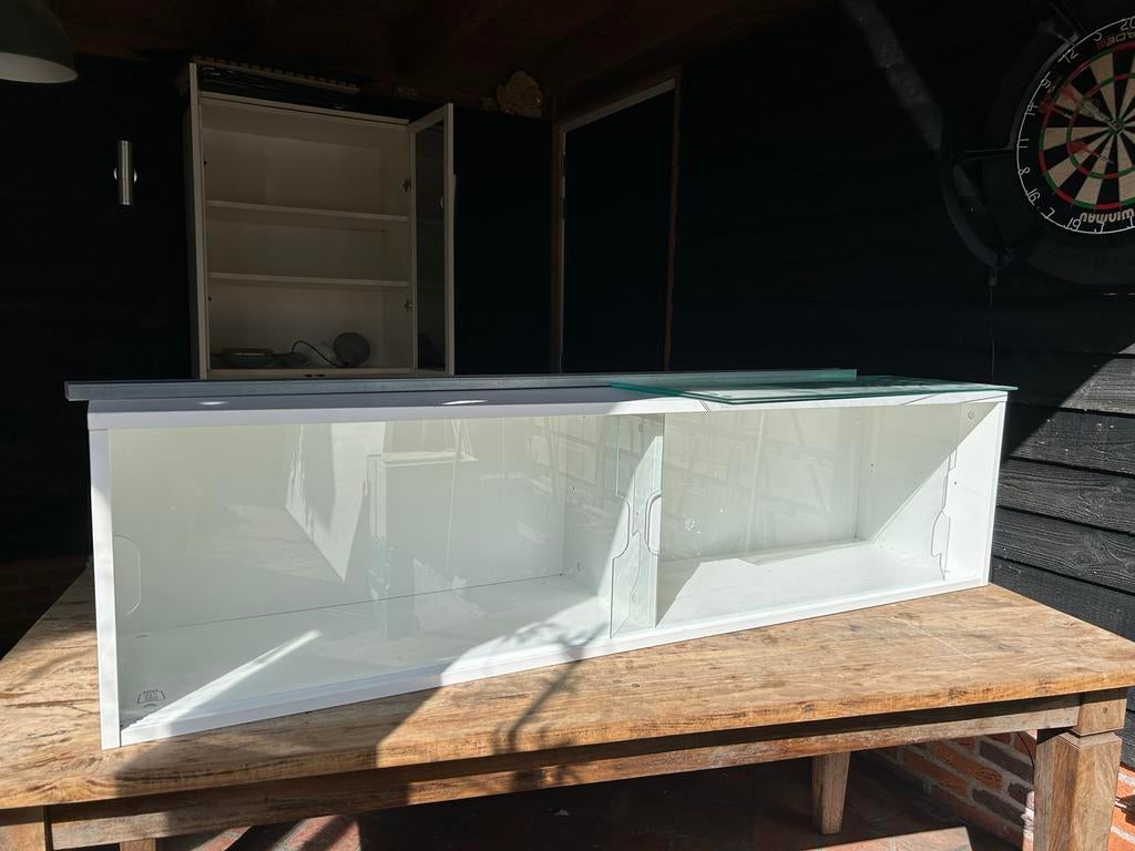 IKEA Vitrinekastje met glazen schuifdeuren - Hangend, Ophalen, Gebruikt, 150 tot 200 cm, Glas