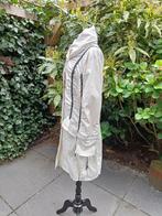 Aparte Crèmekleurige Jas 42, Beige, Maat 42/44 (L), Ophalen of Verzenden, Onbekend