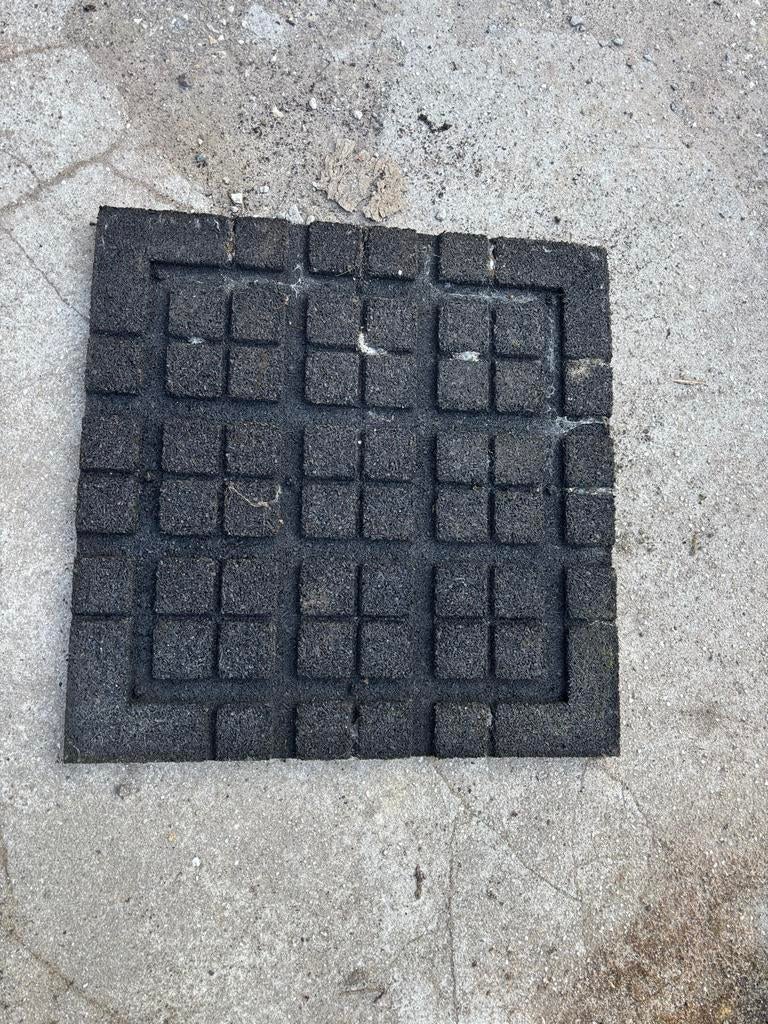 Rubber drainage tegels 50x50x2,5 cm, Ophalen, Gebruikt, Rubber, Overige typen