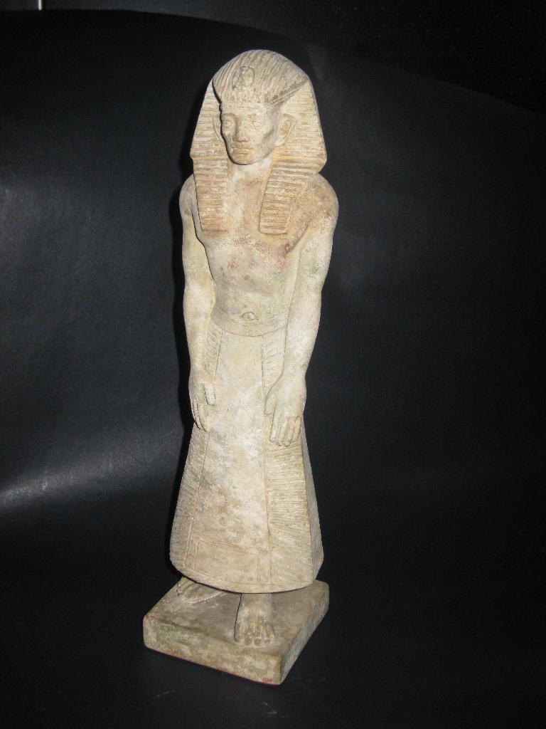 Harrie Antheunis Leiden Farao Sesostris III Aardewerk Beeld, Ophalen