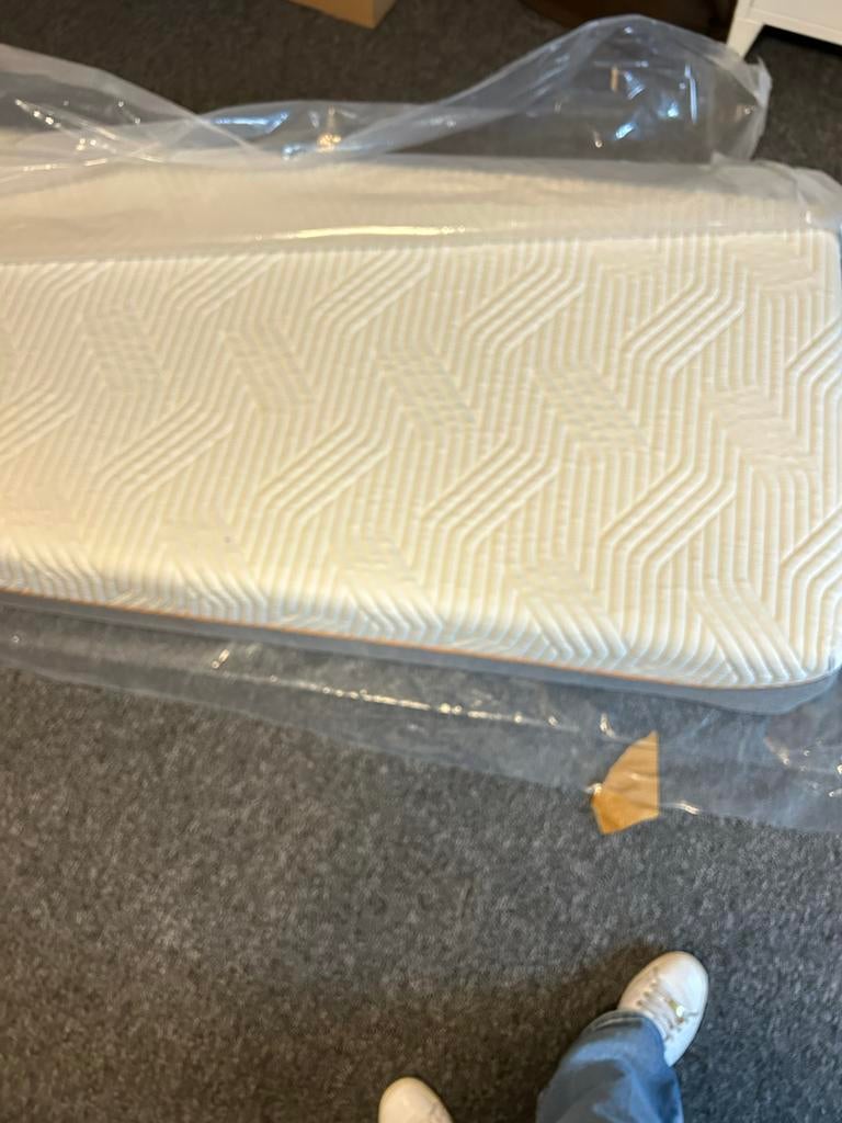 Dikke zware Tempur matras, Huis en Inrichting, Slaapkamer | Matrassen en Bedbodems, Ophalen, Eenpersoons, Zo goed als nieuw, 80 cm