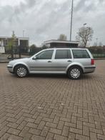 Volkswagen Golf 1.6 Variant 77KW 2001 Grijs, Auto's, Volkswagen, Voorwielaandrijving, 104 pk, 57 €/maand, 5 stoelen
