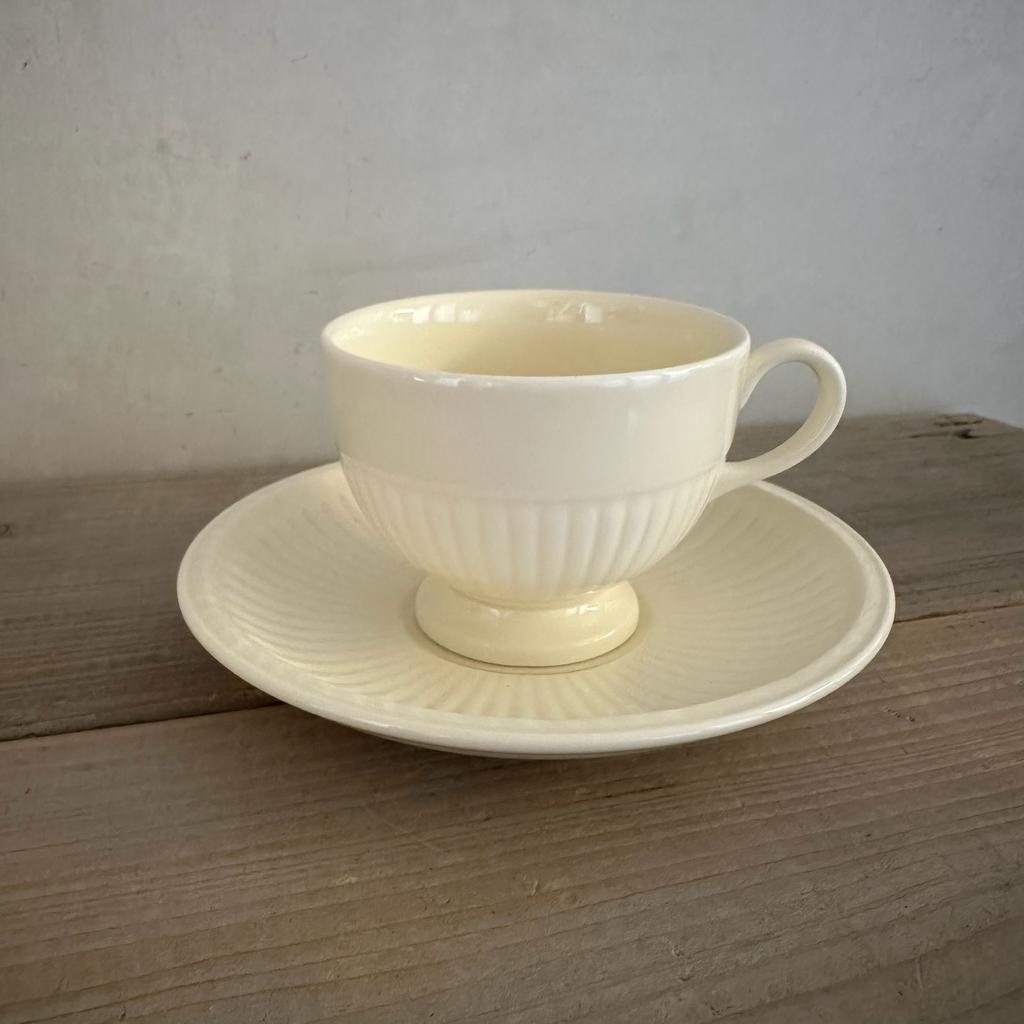 4 Wedgwood Edme, theekop en schotel, kop, nieuw, 130 ml, Nieuw, Ophalen of Verzenden, Wedgwood, Kop(pen) en/of Schotel(s)