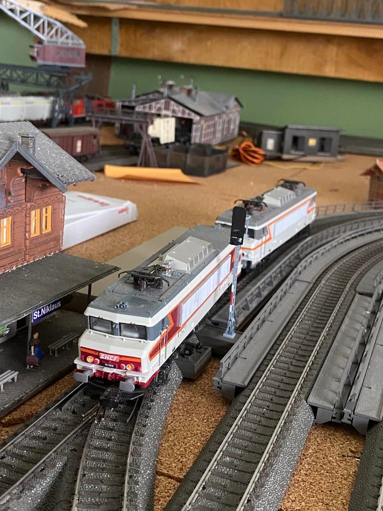 Marklin digitale locs dubbeltractie - 1 ombouw dummy, Hobby en Vrije tijd, Modeltreinen | H0, Wisselstroom, Gebruikt, Locomotief