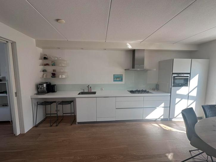 Bulthaup B1 keuken (wit), Huis en Inrichting, Keuken | Complete keukens, Gebruikt, Enkelwandige keuken, Wit, Kunststof, Greeploos