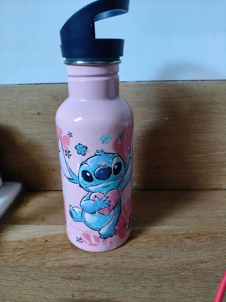 Roze Stitch drinkfles ( ophalen voor 6,-), Overige typen, Ophalen of Verzenden, Zo goed als nieuw, Roze