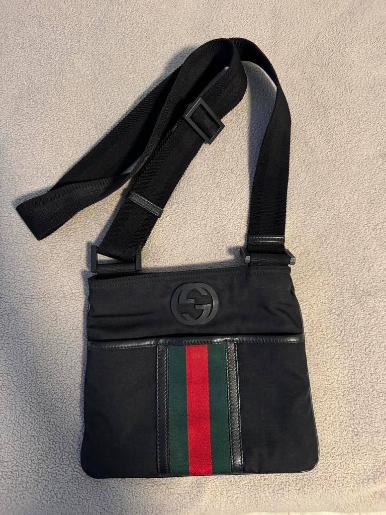 Gucci heren schoudertas - Origineel, Sieraden, Tassen en Uiterlijk, Tassen | Schoudertassen, Ophalen, Gebruikt, Zwart, Overige merken