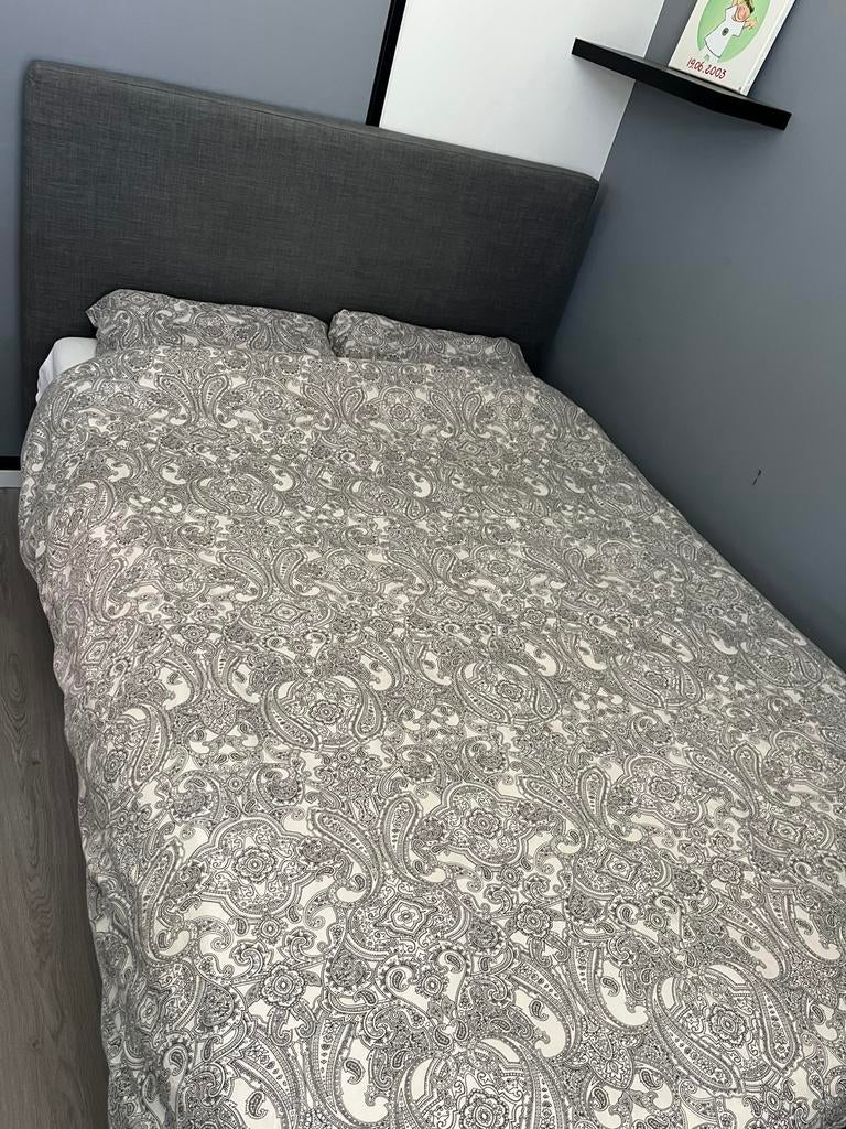 Bedframe 140x200 inclusief IKEA matras Myrbacka 140x200, Ophalen, Tweepersoons, 140 cm, Zo goed als nieuw