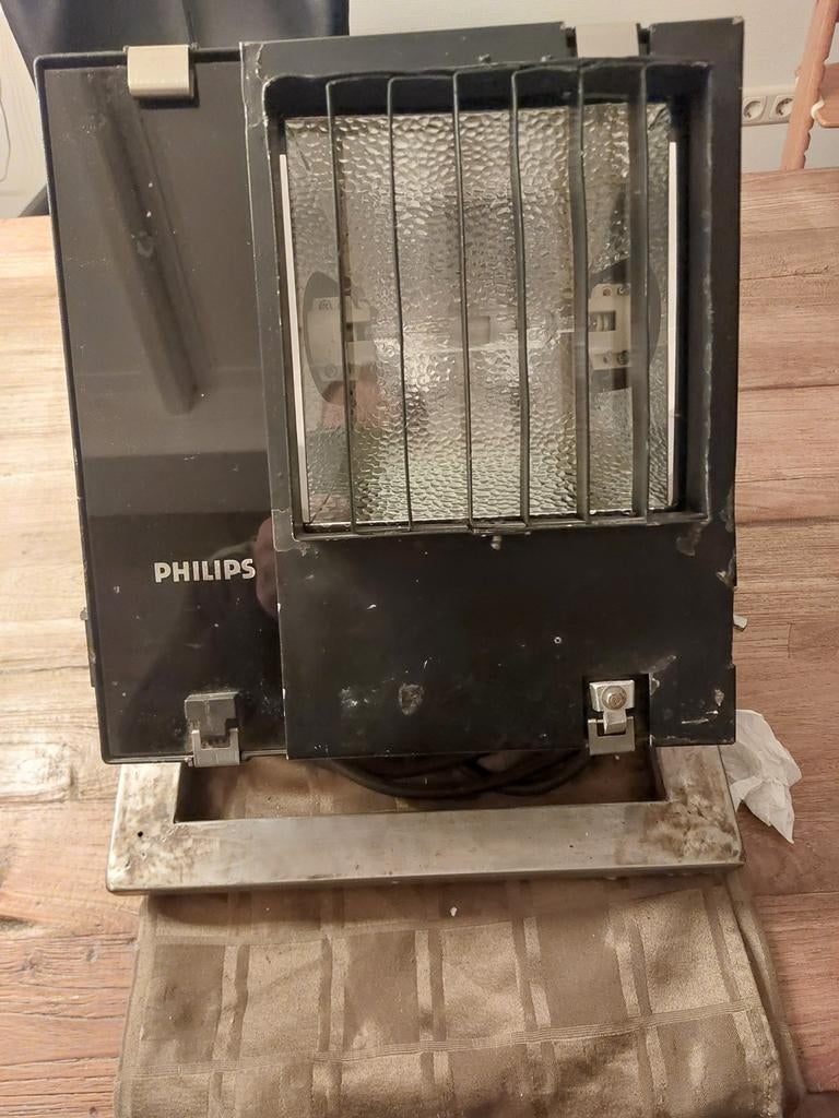 Verlchtings lamp philips ip65., Ophalen