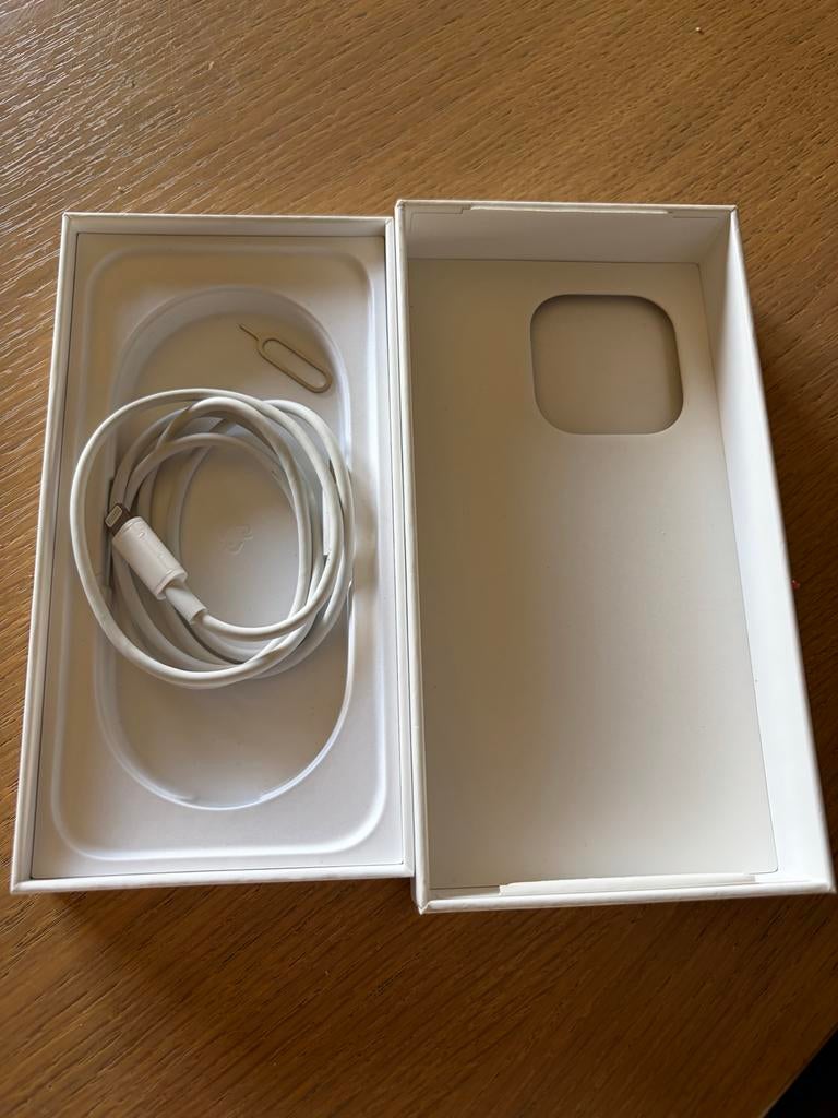 iPhone 16 Pro Goud - Zo goed als nieuw- 128gb, Telecommunicatie, Mobiele telefoons | Apple iPhone, IPhone 16 Pro, 128 GB, Ophalen of Verzenden