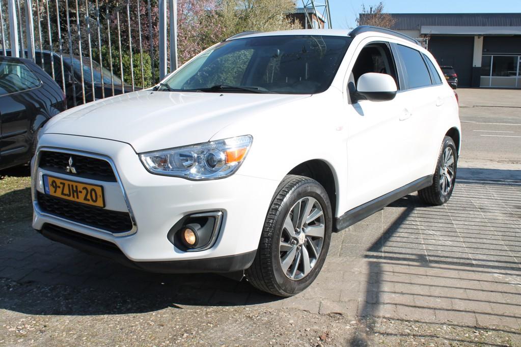 Mitsubishi ASX 1.6 Cleartec Invite+, Voorwielaandrijving, Euro 5, Stof, Gebruikt