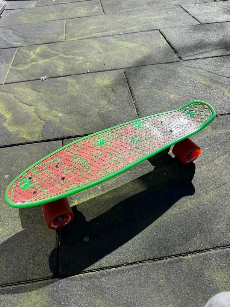 Skateboard glow in the dark- Gebruikt, Ophalen, Zo goed als nieuw, Skateboard
