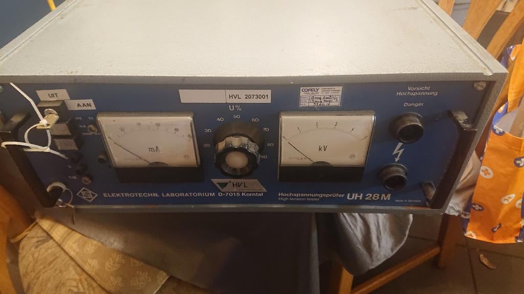 Hoogspanningstestapparaat, Ophalen of Verzenden, Zo goed als nieuw