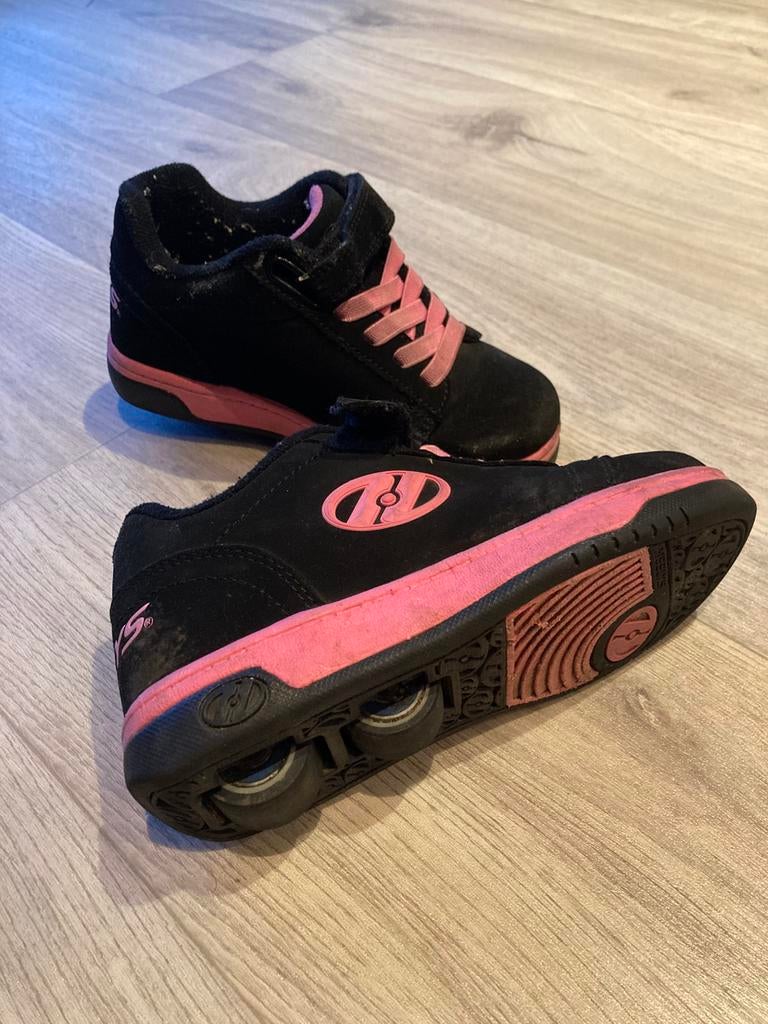 Heelys, zwart roze, maat 32, X2 wieltjes, lekker rollen, Ophalen of Verzenden, Zo goed als nieuw, Kinderen