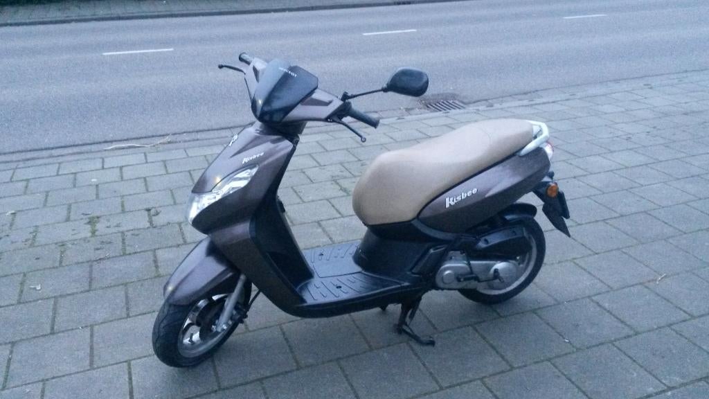 peugeot kisbee 2012, Overige modellen, Ophalen of Verzenden, Zo goed als nieuw, Benzine