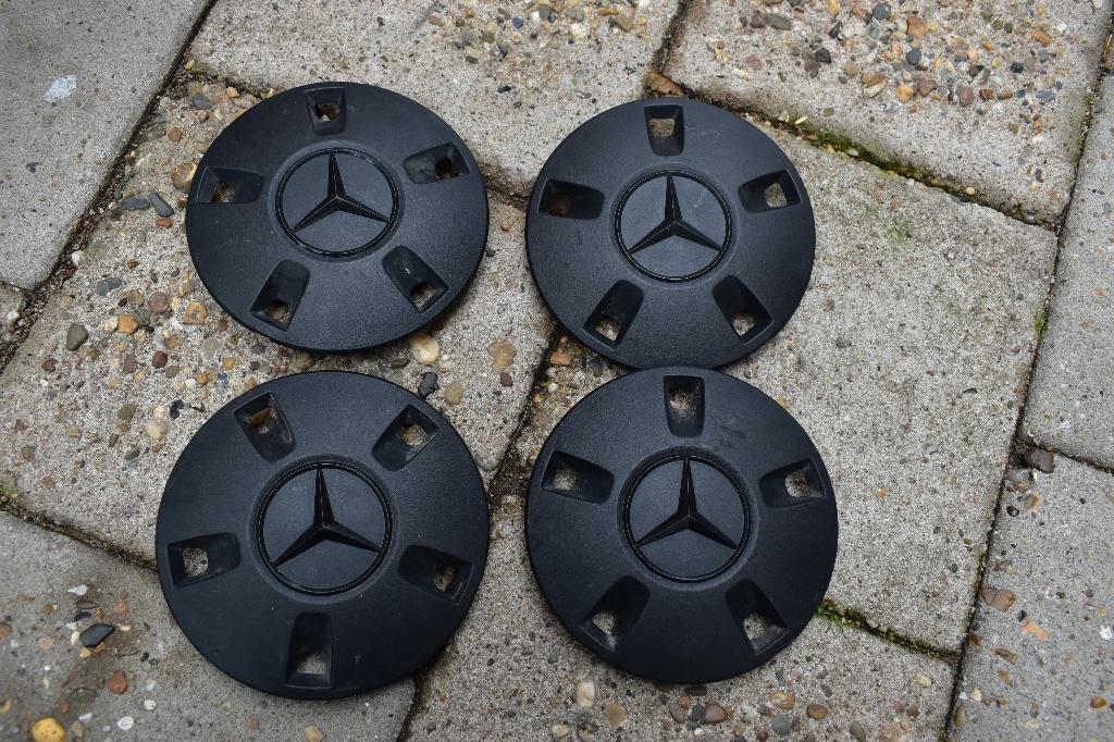 Set van 4 originele naaf wieldoppen Mercedes-Benz Vito, Auto diversen, Wieldoppen, Ophalen of Verzenden, Gebruikt