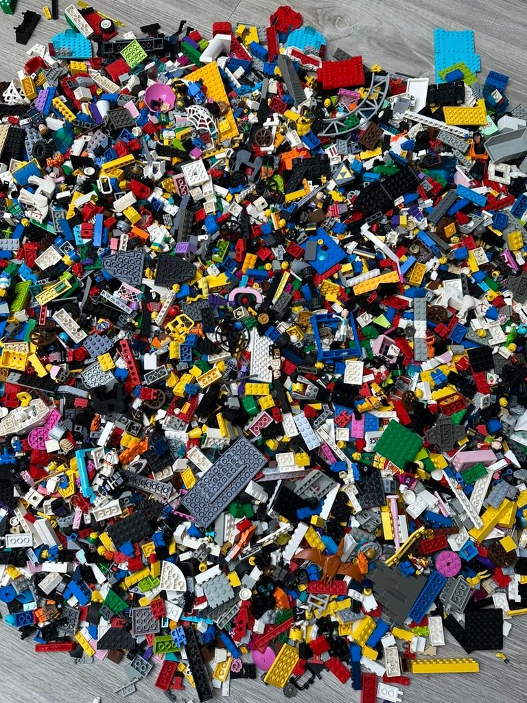 Bak Lego stenen met veel poppetjes., Gebruikt, Marvel, Compleet, Lego