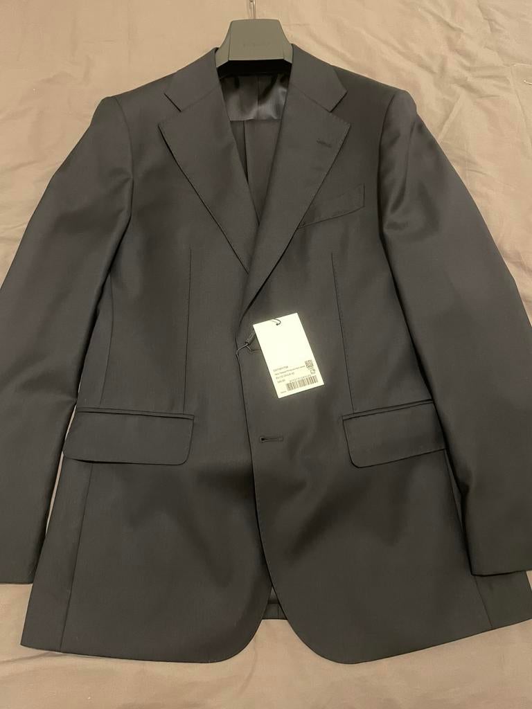 Kostuum heren niet gedragen NIEUWPRIJS €500, Kleding | Heren, Kostuums en Colberts, Ophalen of Verzenden, Nieuw, Maat 52/54 (L)