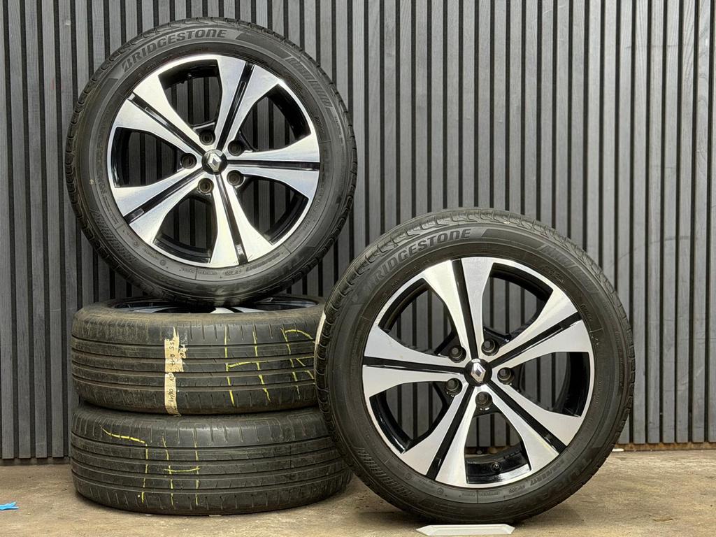 17 inch Zomerset Renault megane captur scenic 6mm €499, Ophalen, Zomerbanden, Banden en Velgen