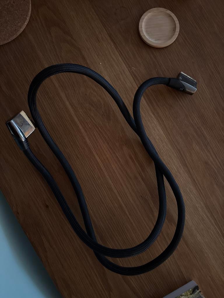 Monster Scart kabel 2 meter, Audio, Tv en Foto, Audiokabels en Televisiekabels, Ophalen of Verzenden, Gebruikt, 2 tot 5 meter