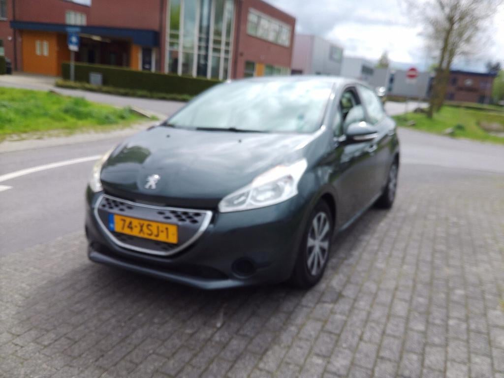 Peugeot 208 1.4 e-HDi Active, Auto's, Peugeot, Bedrijf, Te koop, ABS, Airbags, Airconditioning, Bluetooth, Boordcomputer, Centrale vergrendeling