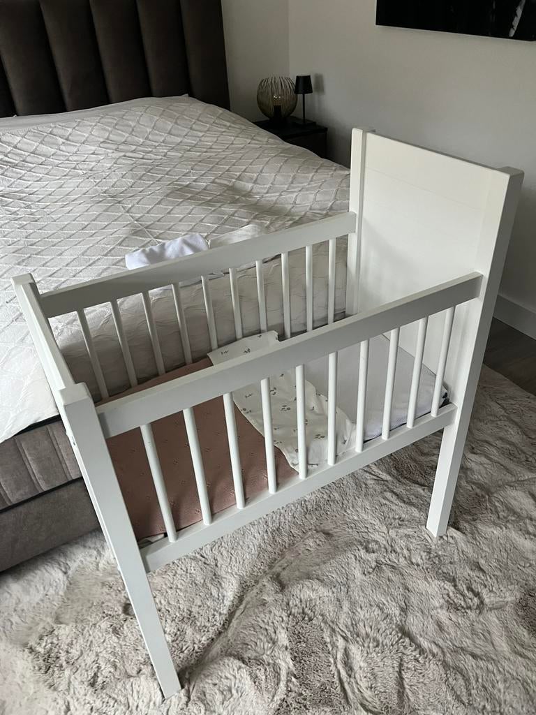 Wieg baby merk kidsmill, Kinderen en Baby's, Babywiegjes en Ledikanten, Ophalen, Zo goed als nieuw, Wieg