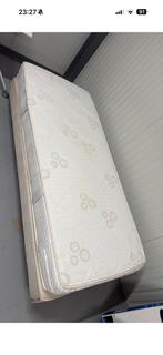 Bed met matras, Ophalen, Zo goed als nieuw, Eenpersoons
