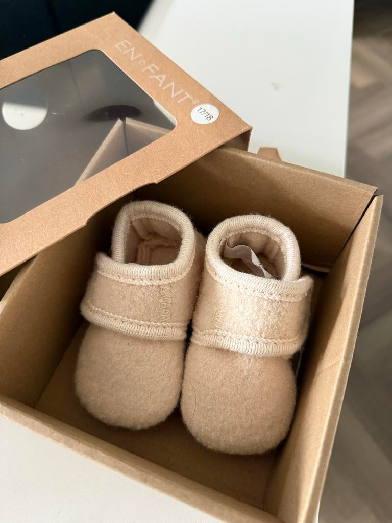 Nieuwe Enfant baby slofjes beige maat 17/18, Ophalen of Verzenden, Nieuw, Jongetje of Meisje, Slofjes