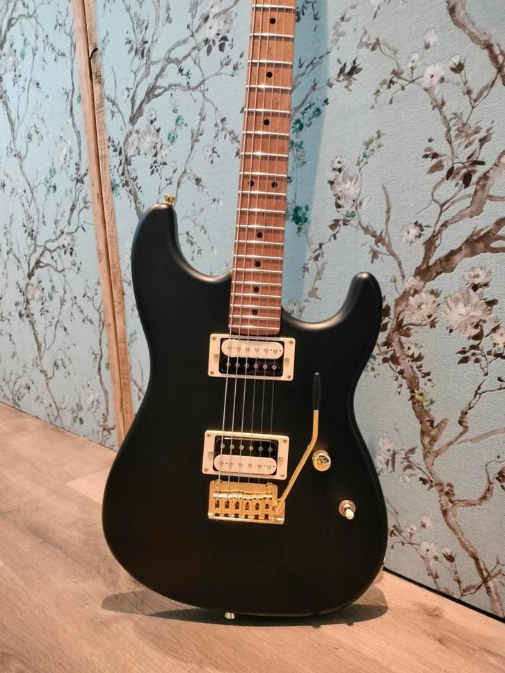 JET Guitars JS-700 Matt Black, Muziek en Instrumenten, Snaarinstrumenten | Gitaren | Elektrisch, Zo goed als nieuw, Solid body