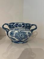 Porselein blauw pot, Huis en Inrichting, Woonaccessoires | Vazen, Ophalen, Zo goed als nieuw