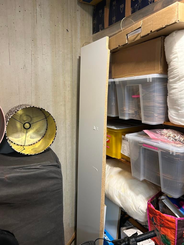 Gratis Billy ikea planken, Ophalen, Gebruikt, 25 tot 50 mm, 200 tot 250 cm