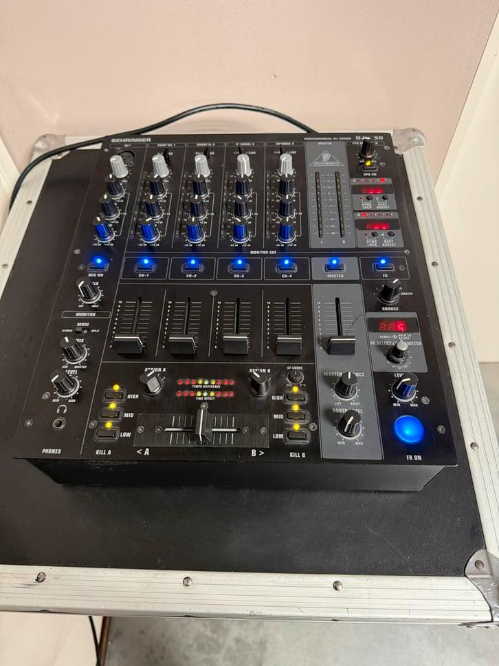 Behringer DJX750 DJ Mixer, Muziek en Instrumenten, Dj-sets en Draaitafels, Gebruikt, Dj-set, Behringer, Ophalen