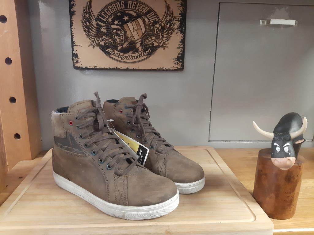 tcx motorschoenen maat 39 motor schoenen tcx street ace 39, Motoren, Kleding | Motorkleding, Nieuw met kaartje, Pascalstraat 6 1704 RD Heerhugowaard