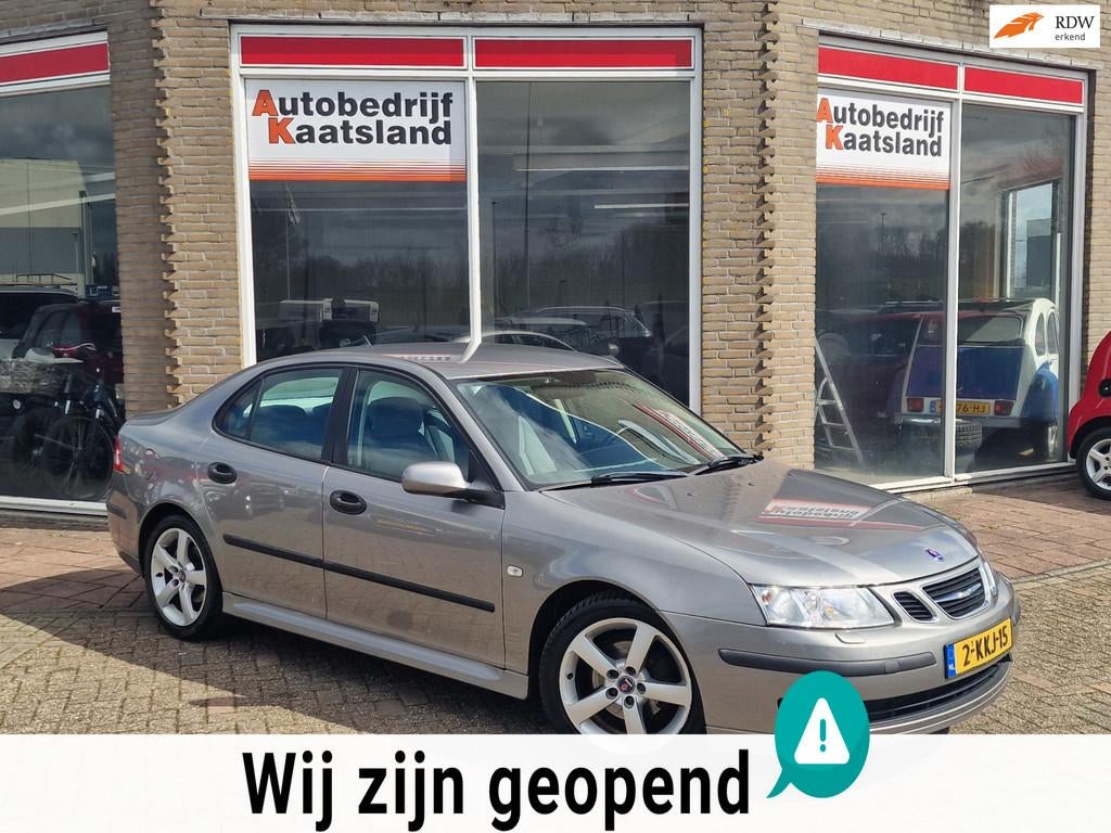 Saab 9-3 Sport Sedan 1.8t Vector 150 PK - Stoelverwarming -, Auto's, Saab, Voorwielaandrijving, 1998 cc, Stof, Gebruikt