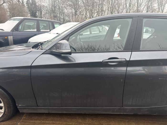 Portier 4Deurs links-voor van een BMW 1-Serie (B39), Gebruikt, -, Deur, -