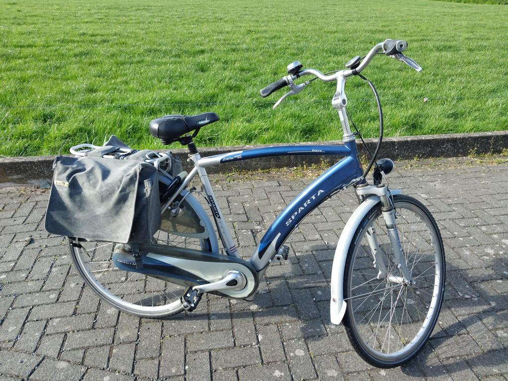 Twee sparta ion e-bikes - dames en heren (opknappers), Fietsen en Brommers, Elektrische fietsen, Ophalen, Minder dan 30 km per accu
