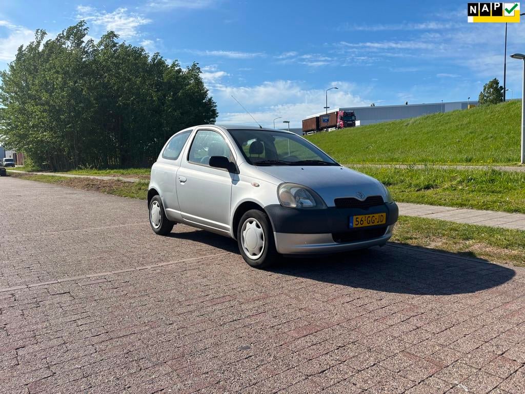Toyota Yaris 1.0-16V VVT-i Terra, Auto's, Toyota, Bedrijf, Te koop, Yaris, ABS, Airbags, Boordcomputer, Radio, Startonderbreker