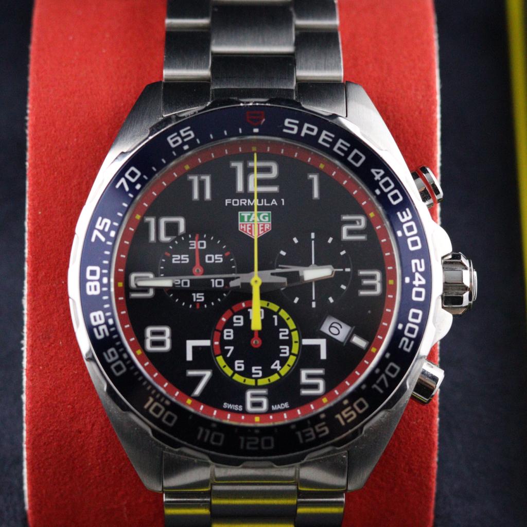 TAG Heuer Formula Red Bull Quartz Chronograp CAZ101AL.BA0842, Flex Ltd., Zo goed als nieuw, https://flex.com/contact-us, Nobelstraat 10, 5807 GA Oostrum LB, Limburg, Nederland