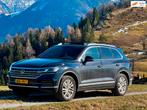 Volkswagen Touareg 3.0 TSi eHybrid 4MOTION / Luchtv / ACC /, Automaat, Gebruikt, 2995 cc, Blauw