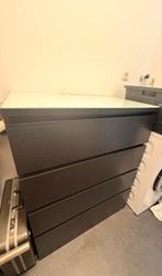 Donkerbruine IKEA Malm ladekast met glasplaat, Ophalen, Gebruikt, 50 tot 100 cm, Glas