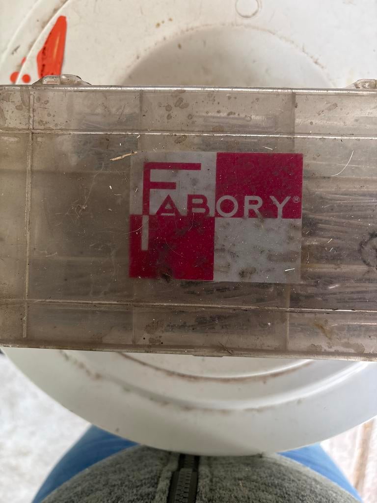 Fabory borgpennen assortiment in handige opbergdoos, Doe-het-zelf en Verbouw, Ophalen of Verzenden, Gebruikt, Minder dan 50 mm