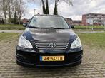 Toyota Avensis Verso 2.0i Linea Luna 6p. - airco - cruise co, Auto's, Toyota, Voorwielaandrijving, 1998 cc, Stof, Gebruikt