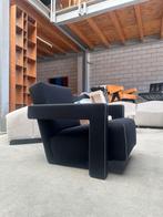 Cassina Utrecht fauteuil by Gerrit Rietveld uit het Catshuis, Ophalen, Gebruikt, 75 tot 100 cm, X